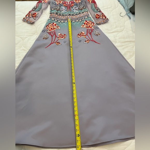 Stunning Temperley of London Gown - Picture 11 of 16